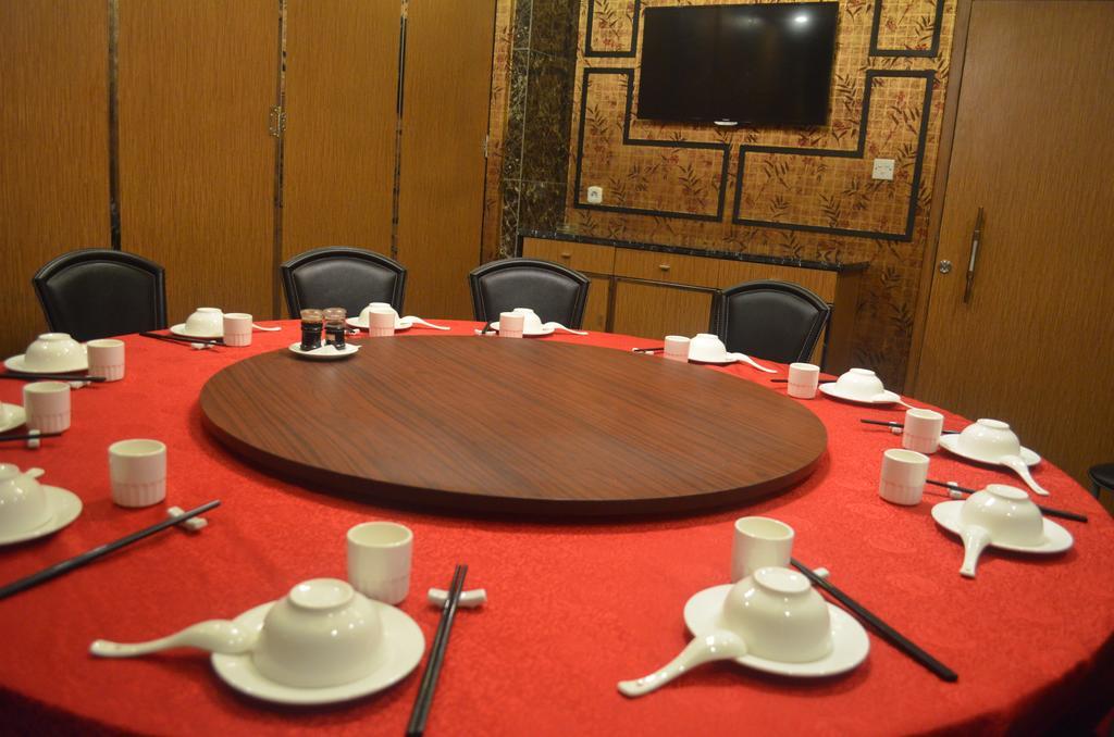 Mustika Gajah Mada Hotel Jakarta Eksteriør bilde