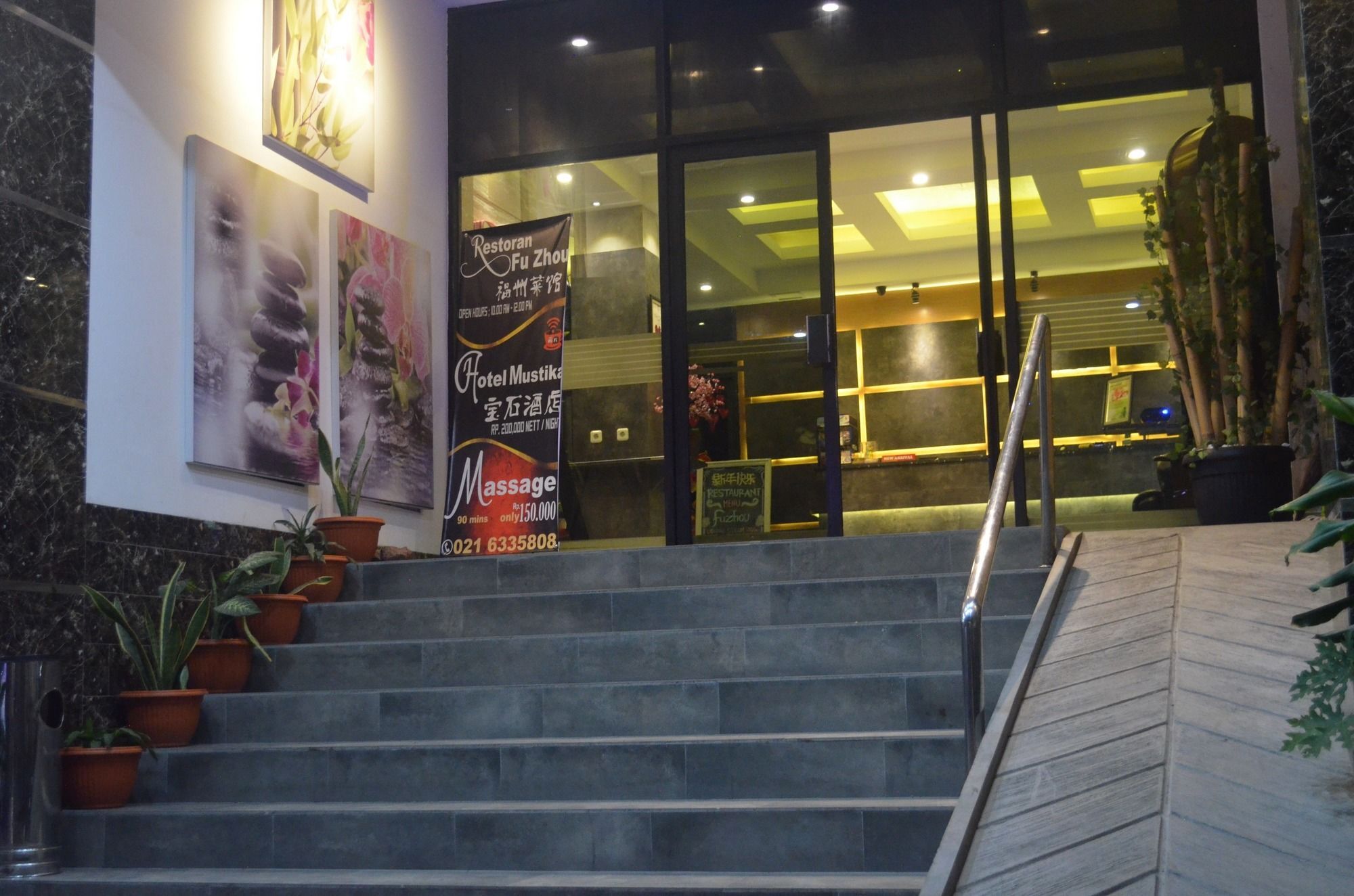 Mustika Gajah Mada Hotel Jakarta Eksteriør bilde